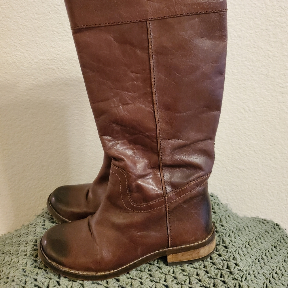 EUC Mia Tall Brown Leather Boot